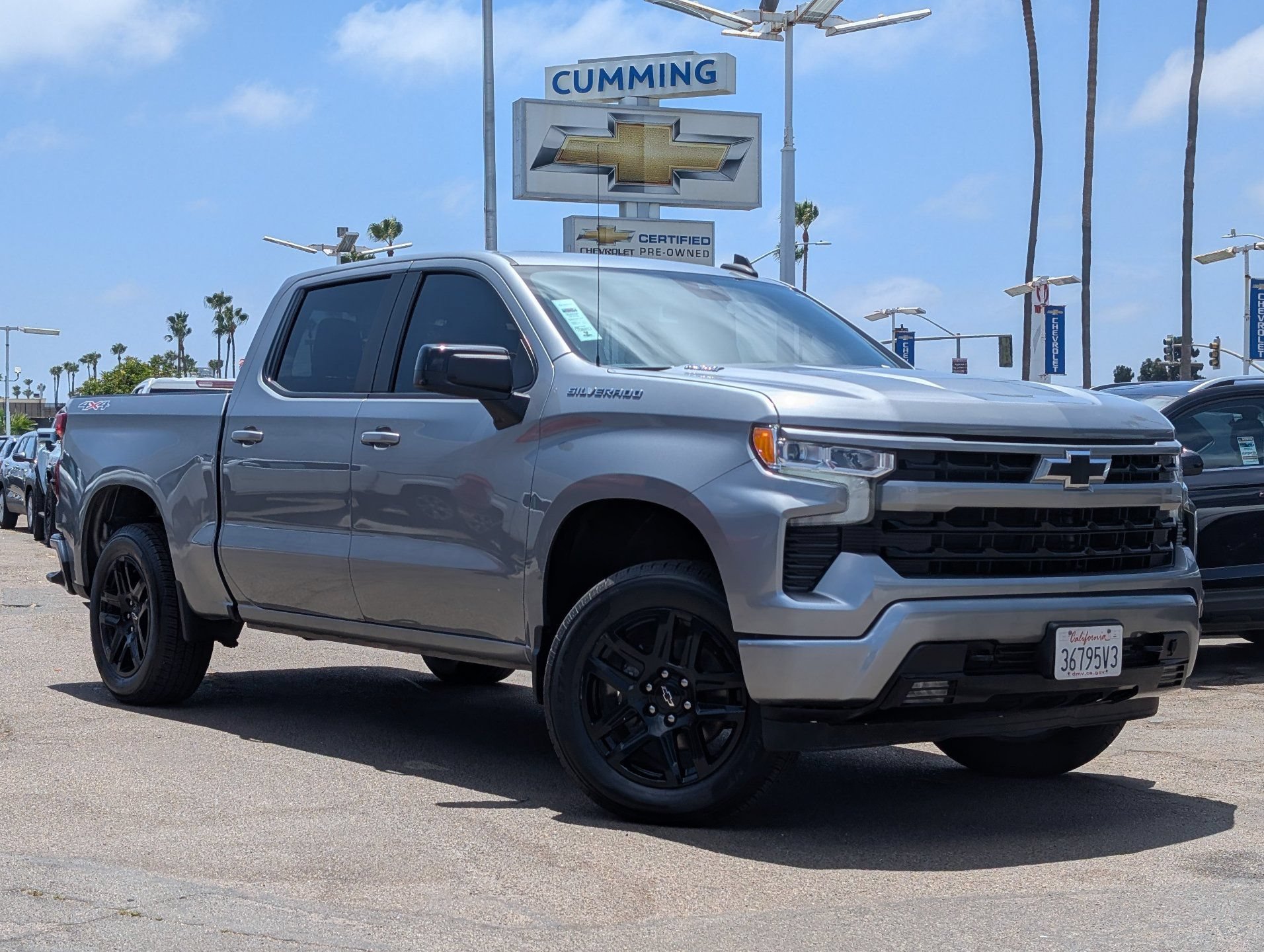 Used 2023 Chevrolet Silverado 1500 RST AWD/4WD image 2