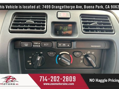 Used 2002 Toyota 4Runner SR5 image 28