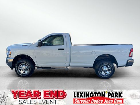 Used 2024 RAM 2500 Tradesman w/ Chrome Appearance Group image 3