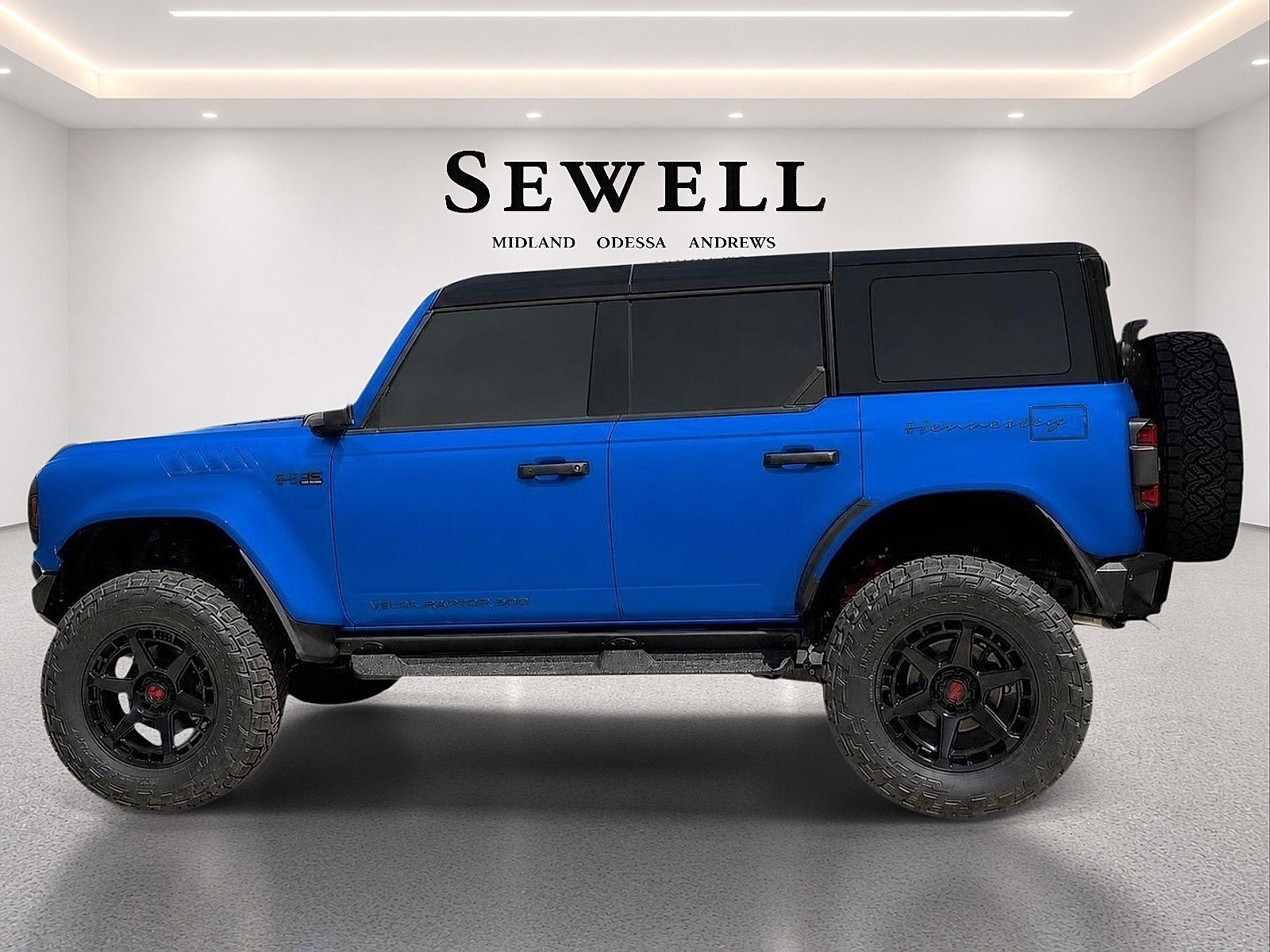 New 2026 Ford Bronco Raptor w/ Interior Carbon Fiber Pack AWD/4WD image 3