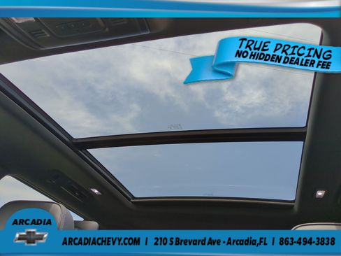 Used 2023 GMC Yukon XL Denali AWD/4WD image 20