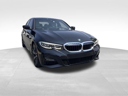 Used 2020 BMW 330i Sedan w/ M Sport Package RWD image 7