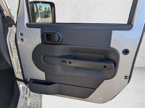 Used 2008 Jeep Wrangler Unlimited X AWD/4WD image 24