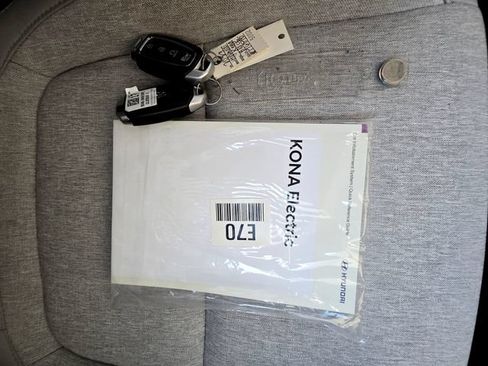 Used 2023 Hyundai Kona SEL FWD image 28