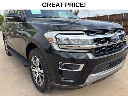 Used 2024 Ford Expedition Limited RWD image 2