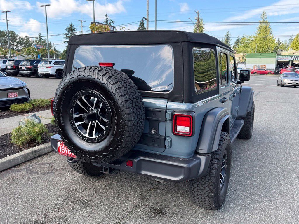 Used 2024 Jeep Wrangler Unlimited Sport AWD/4WD image 7