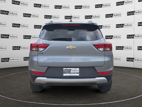 Used 2025 Chevrolet TrailBlazer LT w/ LT Cold Weather Package FWD image 5