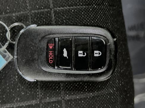Used 2023 Honda HR-V LX image 32