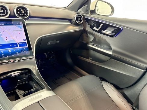 Used 2025 Mercedes-Benz C 300 4MATIC Sedan image 22