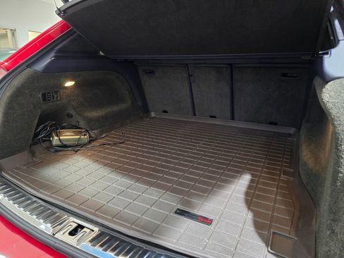 Used 2022 Bentley Bentayga image 20