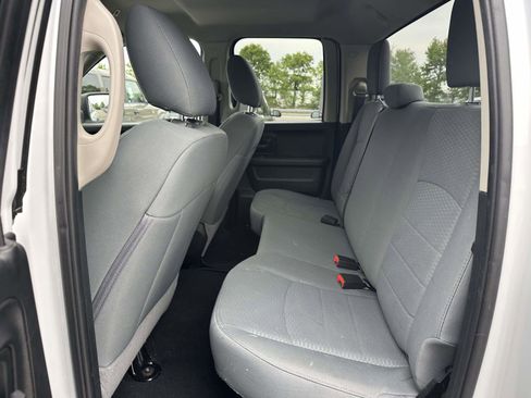 Used 2019 RAM 1500 Express AWD/4WD image 12