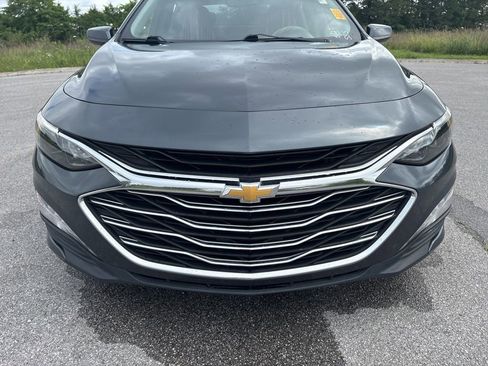 Used 2021 Chevrolet Malibu LT FWD image 32