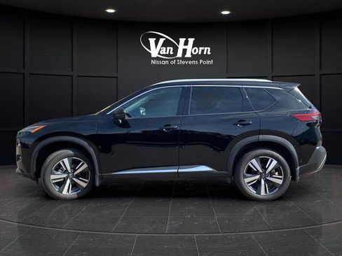 Used 2023 Nissan Rogue SL w/ SL Premium Package image 9