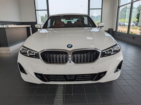 New 2026 BMW 330i xDrive Sedan w/ Convenience Package AWD/4WD image 8