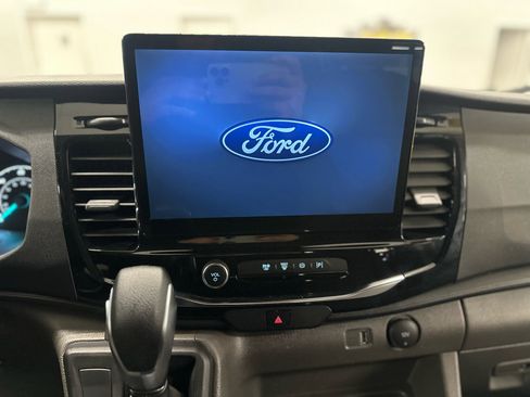 Used 2023 Ford Transit 350 XLT image 18