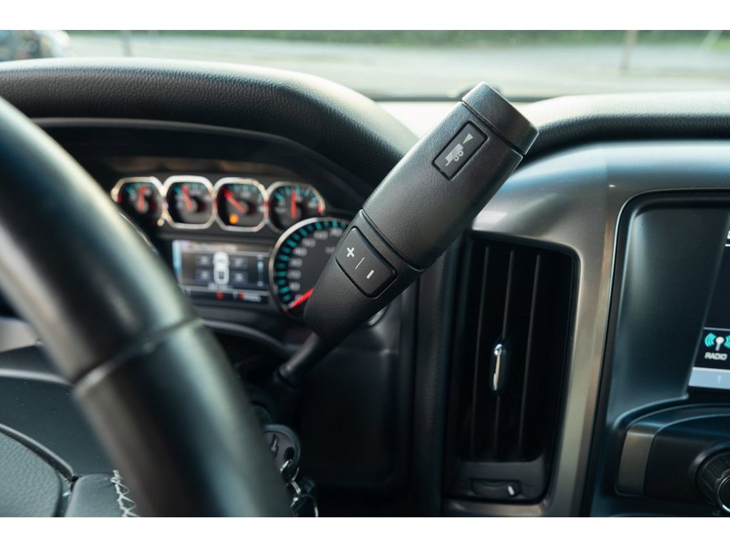 Used 2019 Chevrolet Silverado 1500 LT AWD/4WD image 21