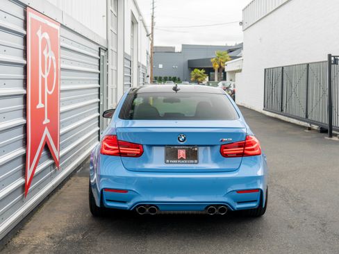 Used 2017 BMW M3 RWD image 39