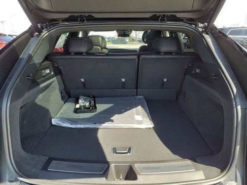 New 2025 Cadillac Lyriq Luxury image 19