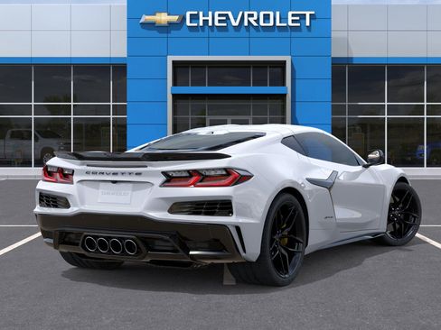 New 2025 Chevrolet Corvette Z06 w/ Stealth Interior Trim Package RWD image 38