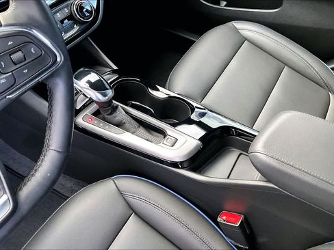 Used 2025 Buick Envista Sport Touring w/ Experience Buick Package image 16