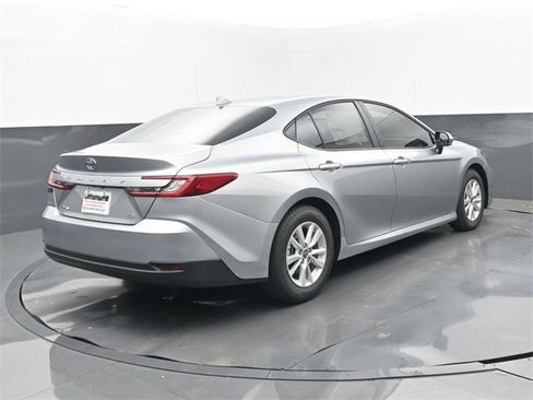 New 2026 Toyota Camry LE image 19