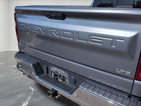 Used 2019 Chevrolet Silverado 1500 LTZ image 27