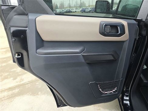 Used 2024 Ford Bronco Wildtrak image 15