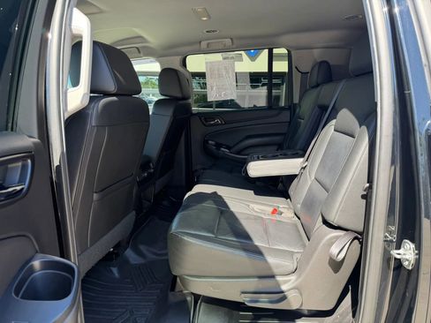 Used 2019 Chevrolet Suburban LT AWD/4WD image 37