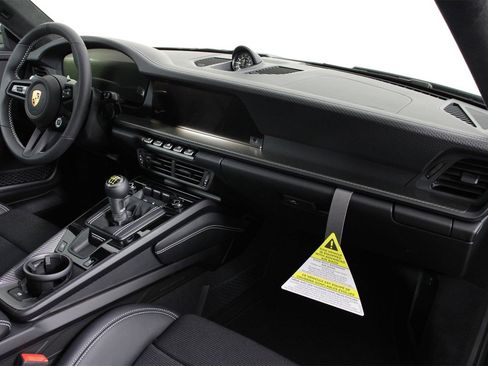 New 2026 Porsche 911 GT3 image 15