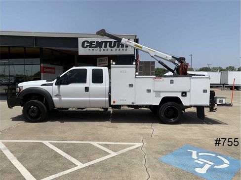Used 2016 Ford F550 4x4 SuperCab Super Duty image 6