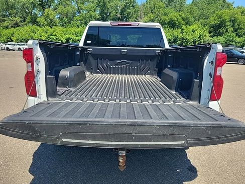 Used 2023 Chevrolet Silverado 1500 LT AWD/4WD image 36