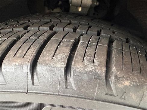 Used 2021 Tesla Model Y Performance image 23