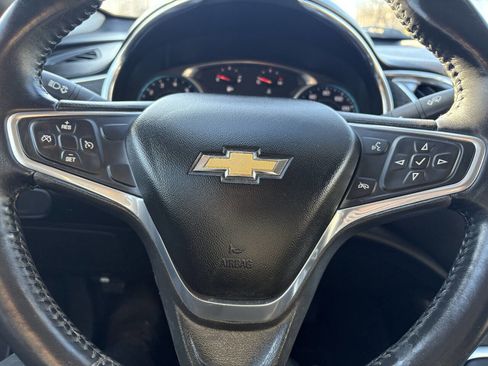 Used 2016 Chevrolet Malibu LT image 18