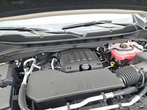 New 2026 Chevrolet Silverado 1500 Custom Trail Boss w/ LPO, Dark Essentials Package image 16