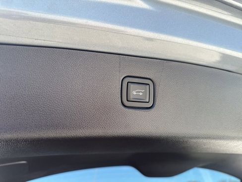 Used 2023 Chevrolet Blazer LT w/ Convenience Package image 15