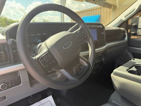 Used 2024 Ford F250 XL w/ STX Appearance Package AWD/4WD image 15