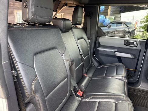 Used 2022 Ford Bronco Badlands AWD/4WD image 13