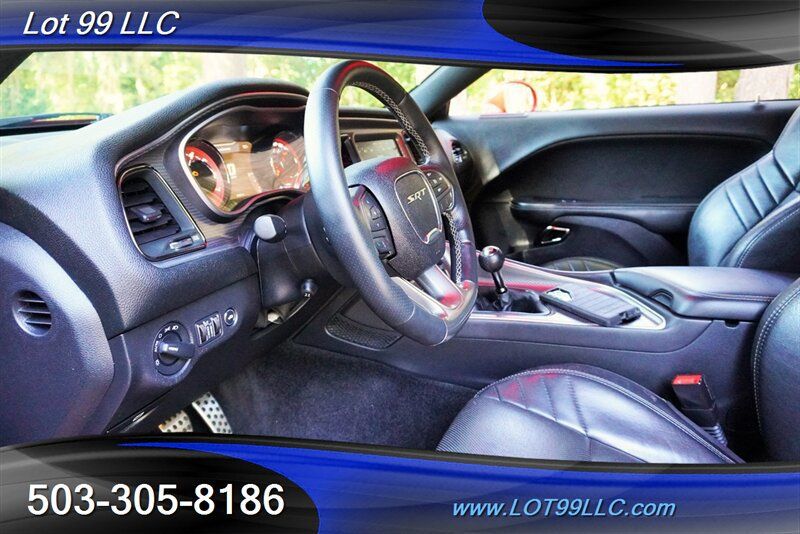Used 2015 Dodge Challenger SRT Hellcat RWD image 12