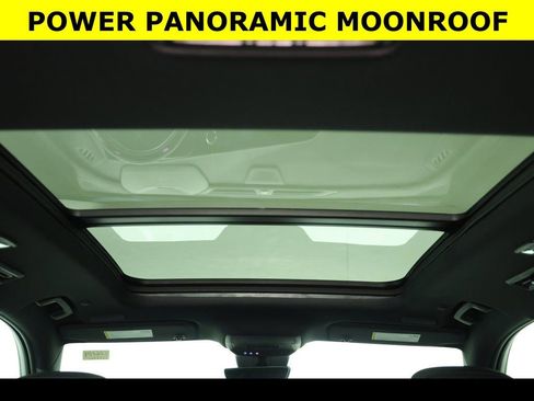 New 2026 Chevrolet Traverse Z71 w/ Enhanced Driving Package image 2