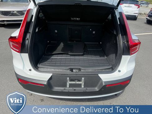 Certified 2024 Volvo XC40 B5 Plus w/ Protection Package Premier AWD/4WD image 24