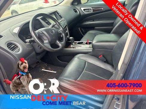 Used 2014 Nissan Pathfinder Platinum w/ Platinum Premium Package FWD image 3