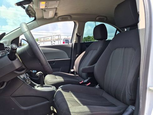 Used 2014 Chevrolet Sonic LT FWD image 15