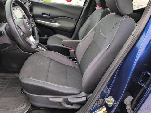 Used 2019 Nissan Kicks SV FWD image 15