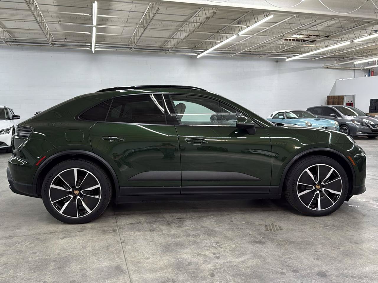 Used 2024 Porsche Macan 4 Electric AWD/4WD image 6