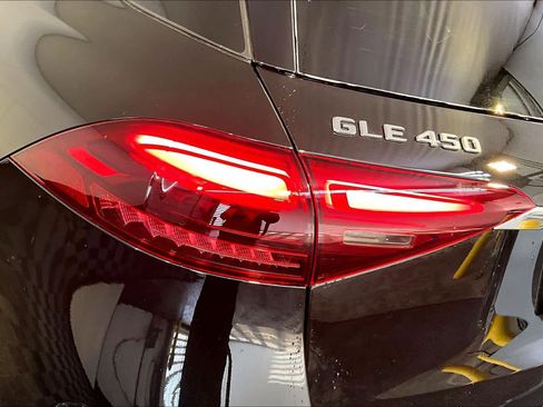 New 2026 Mercedes-Benz GLE 450 4MATIC image 5