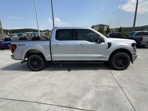 New 2025 Ford F150 XLT w/ Equipment Group 302A MID image 8