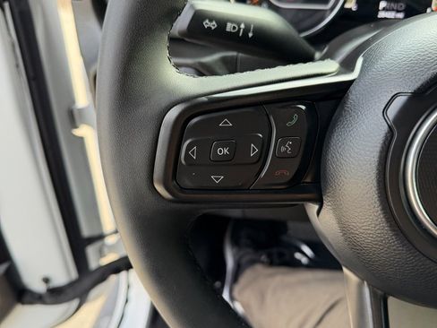 Used 2023 Jeep Wrangler Sport S image 21