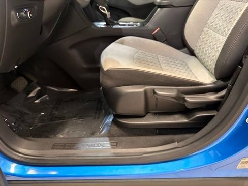 Used 2024 Chevrolet Equinox LS FWD image 11