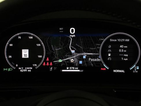 Certified 2025 Porsche Cayenne image 16