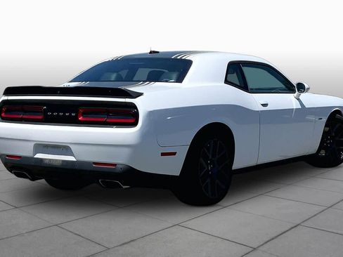 Used 2017 Dodge Challenger R/T Plus RWD image 13